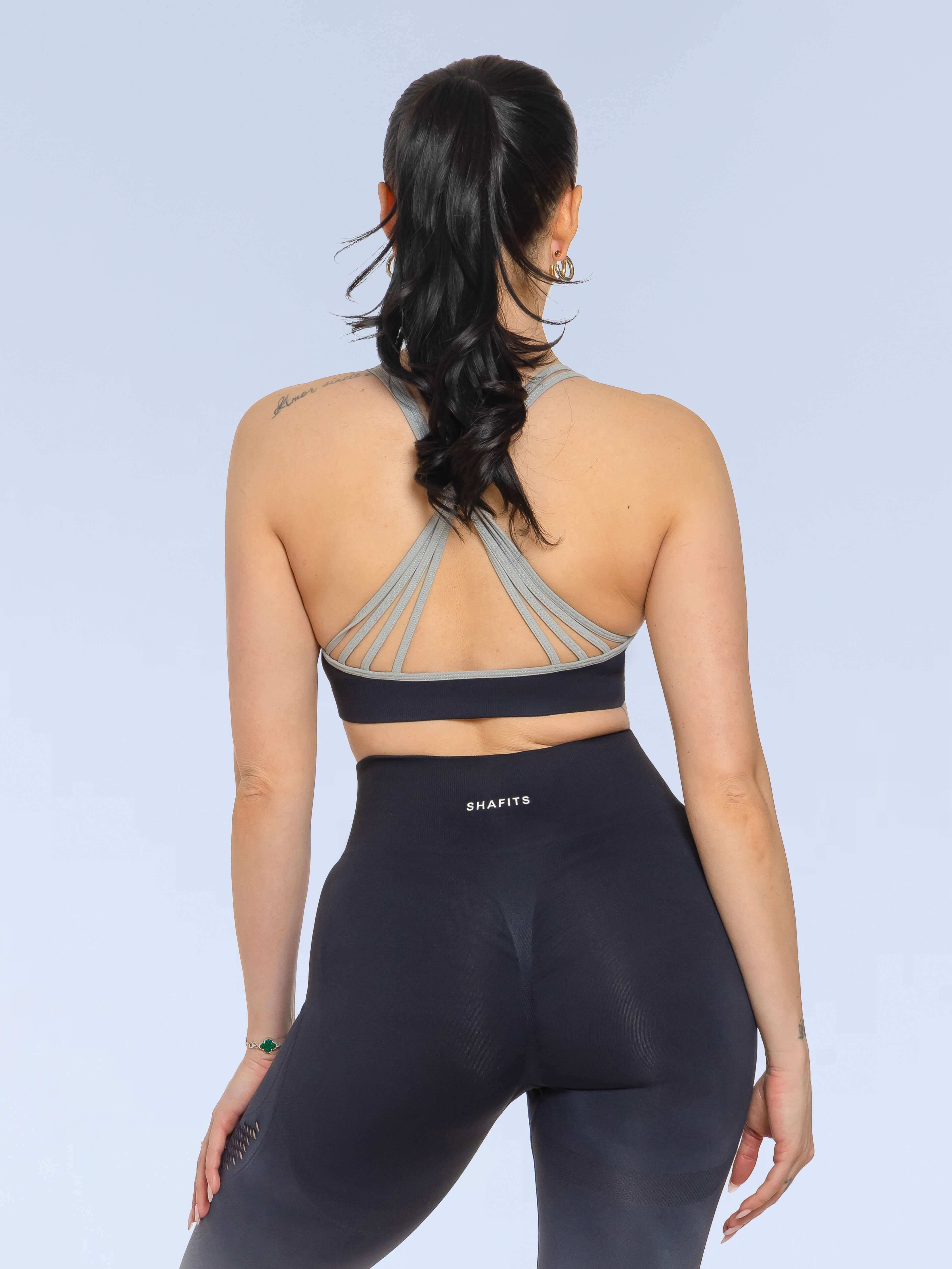 Seamless_Gradient-Colored_Sports_Bra